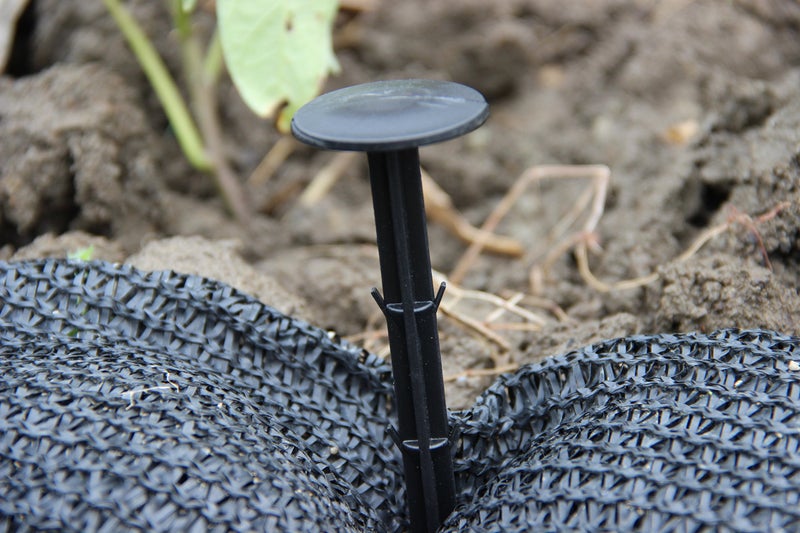 KINGLAKE 30 Pcs 4.3 inch Sturdy Plastic Stakes Anchors Rustproof for Holding Down Landscape Fabric Lawn Edging,Tents,Game Nets and Rain Tarps Black - Image 3